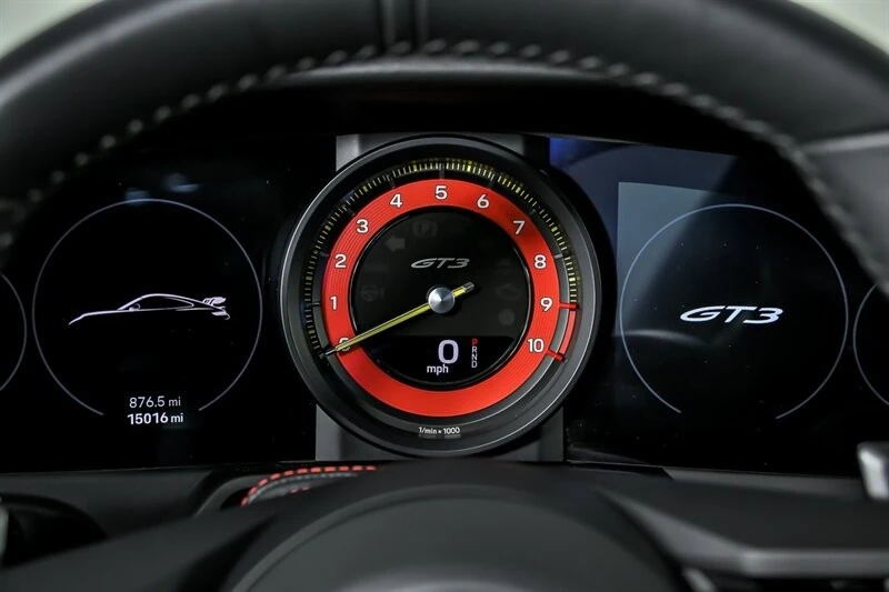 2022 Porsche 992 GT3 - Image 26 of 31