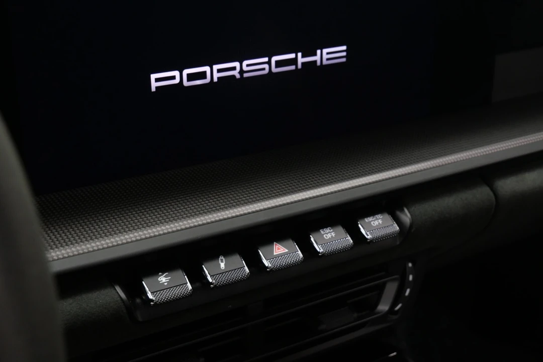 2022 Porsche 992 GT3 - Image 17 of 21