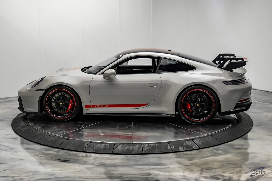 2022 Porsche 992 GT3 - Image 7 of 31