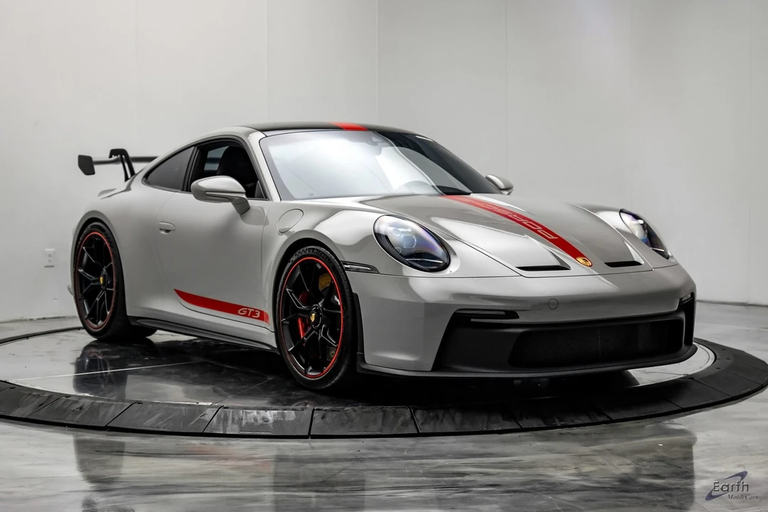 2022 Porsche 992 GT3 - Image 28 of 31