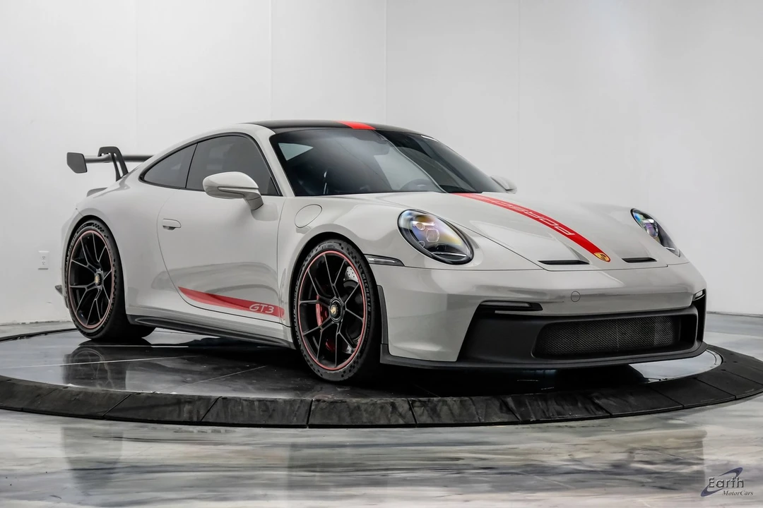 2022 Porsche 992 GT3 - Image 30 of 31