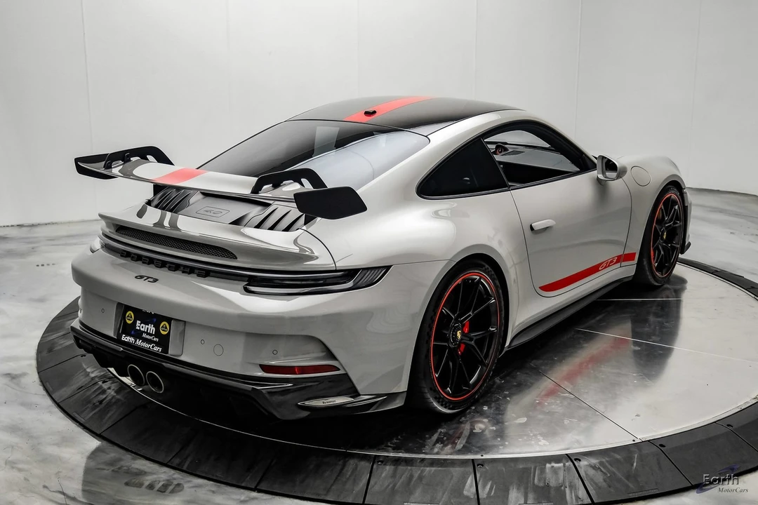 2022 Porsche 992 GT3 - Image 21 of 31