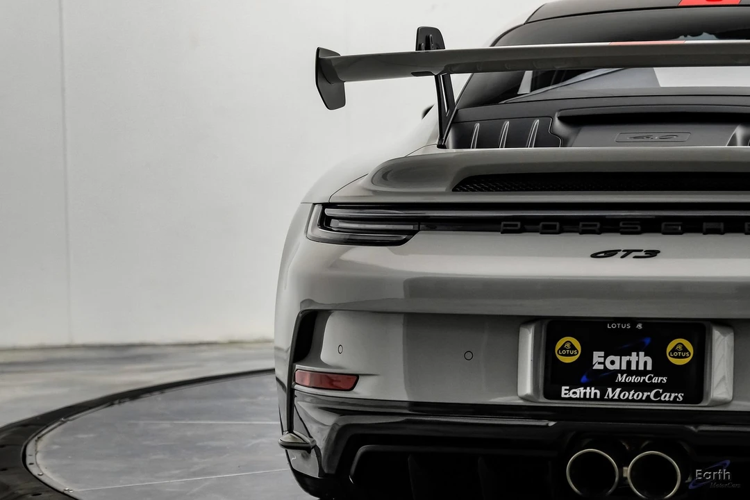 2022 Porsche 992 GT3 - Image 15 of 31