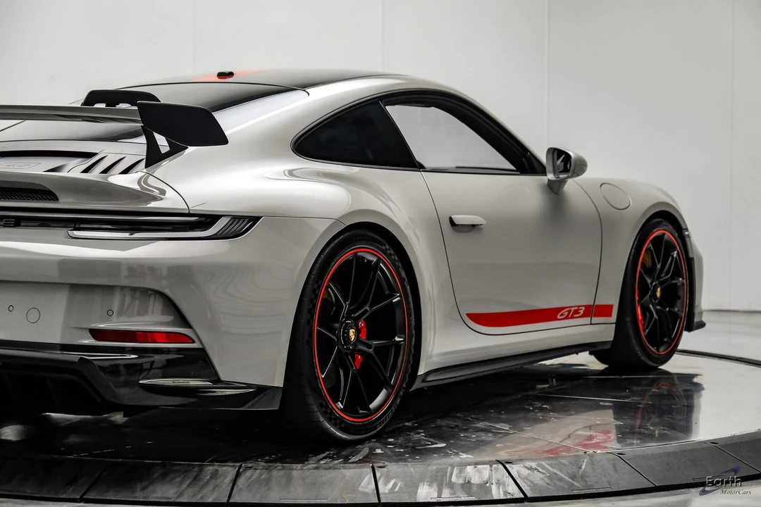 2022 Porsche 992 GT3 - Image 23 of 31