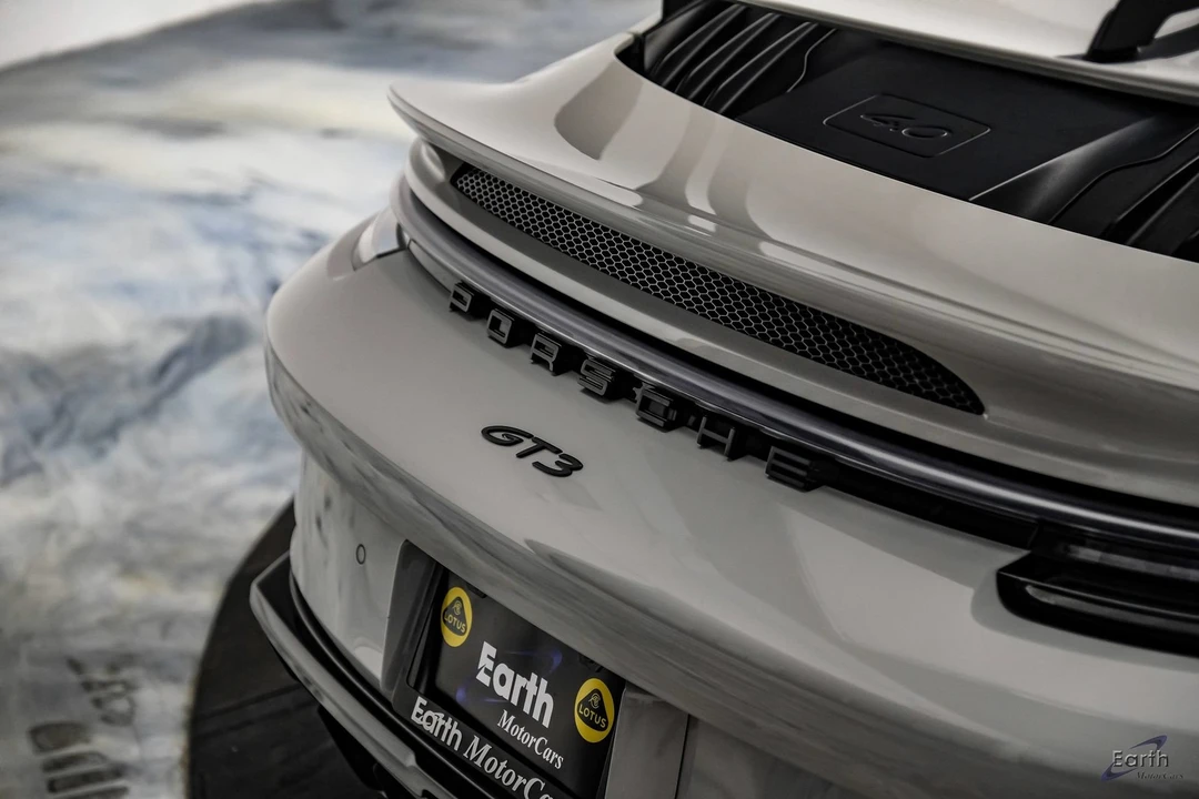 2022 Porsche 992 GT3 - Image 17 of 31