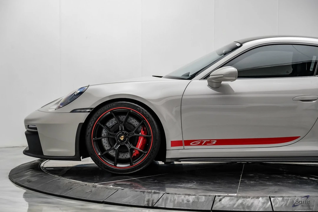 2022 Porsche 992 GT3 - Image 9 of 31