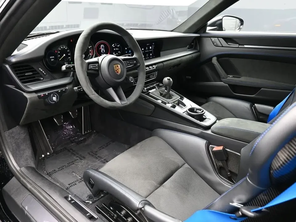 2022 Porsche 992 GT3 - Image 4 of 7