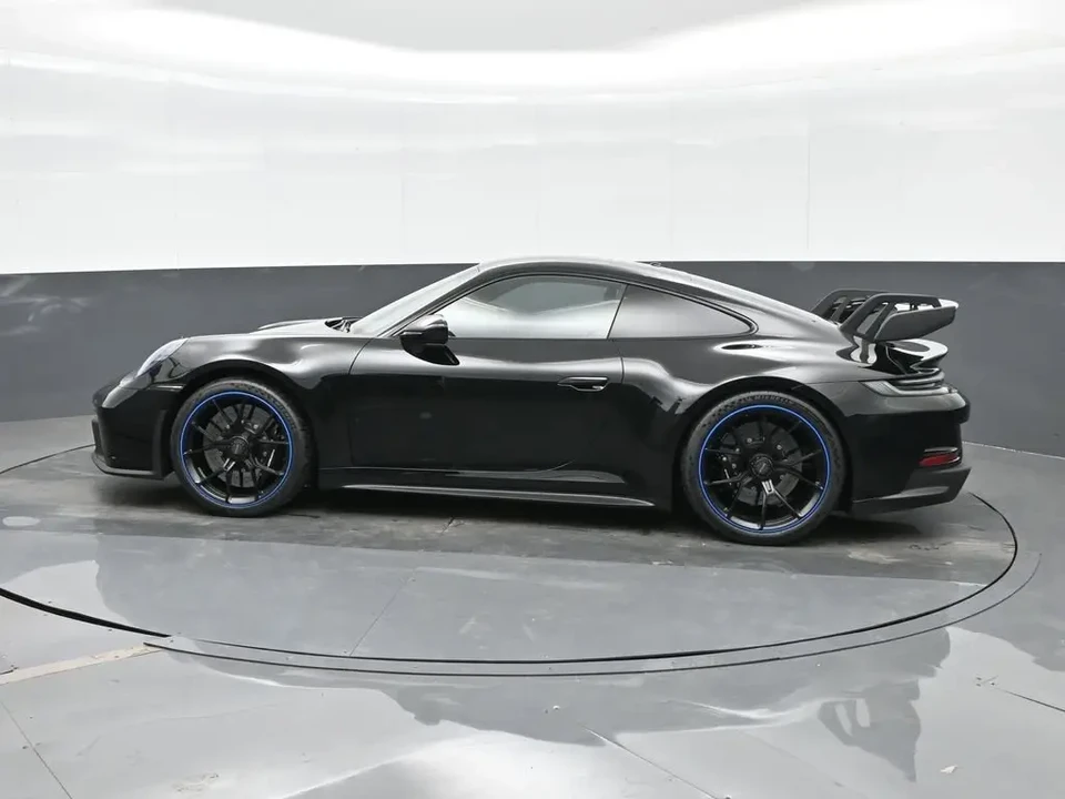 2022 Porsche 992 GT3 - Image 2 of 7