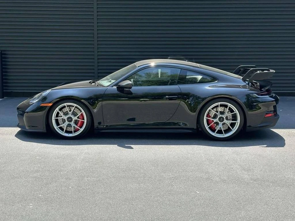 2022 Porsche 992 GT3 - Image 2 of 5