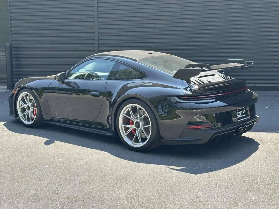 2022 Porsche 992 GT3 - Image 3 of 5
