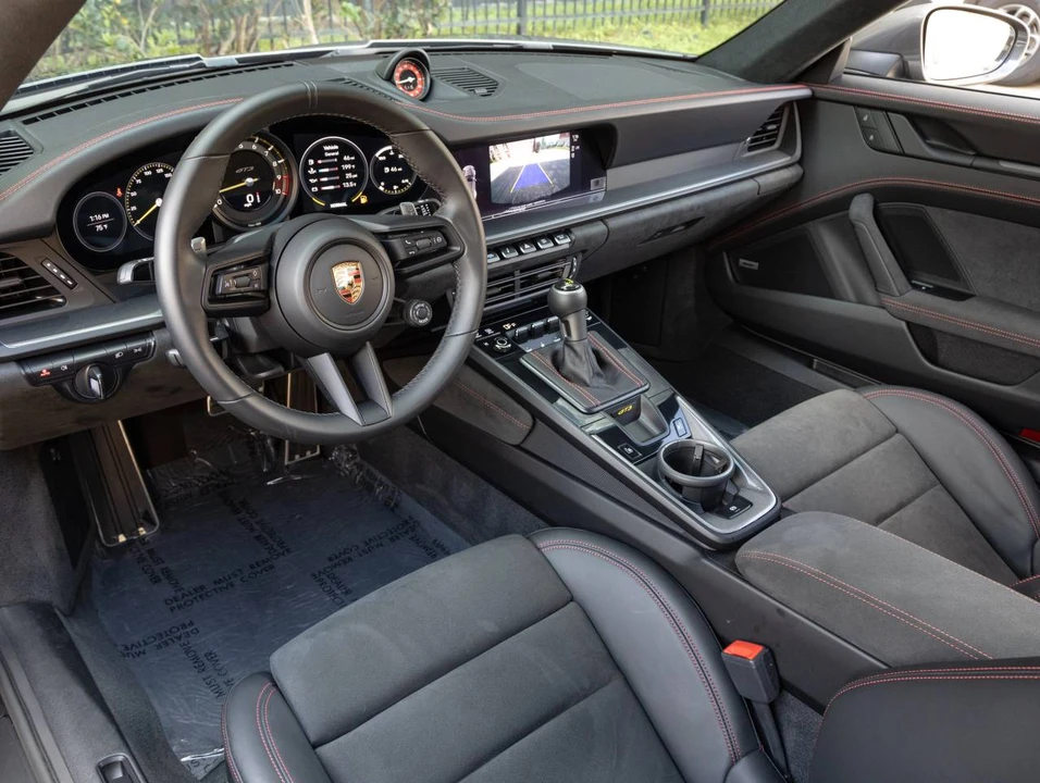2022 Porsche 992 GT3 - Image 4 of 5