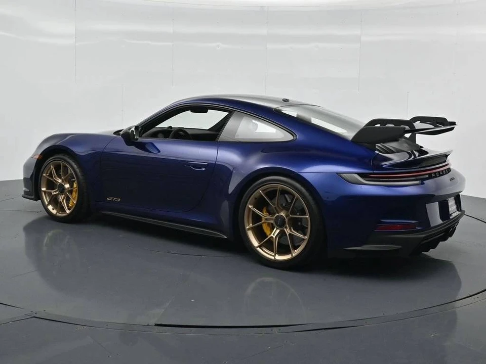2022 Porsche 992 GT3 - Image 3 of 5