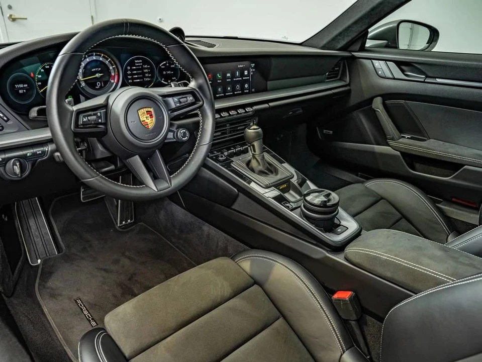 2022 Porsche 992 GT3 - Image 4 of 5