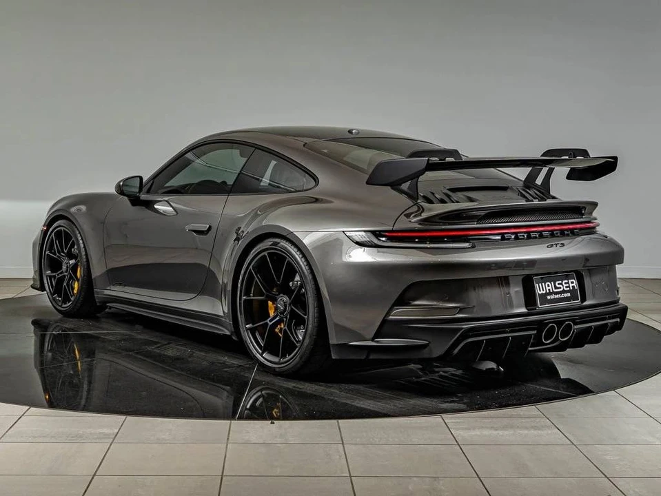 2022 Porsche 992 GT3 - Image 3 of 5