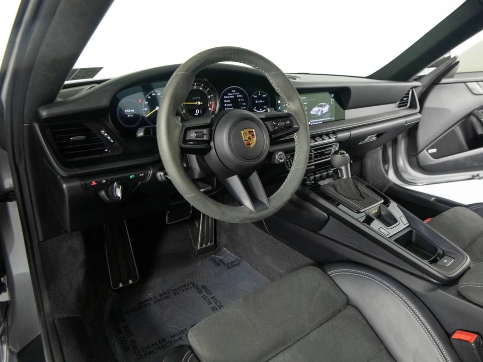 2022 Porsche 992 GT3 - Image 4 of 5