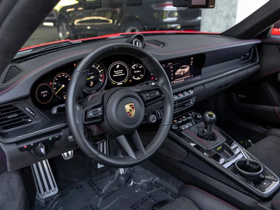 2022 Porsche 992 GT3 - Image 4 of 5