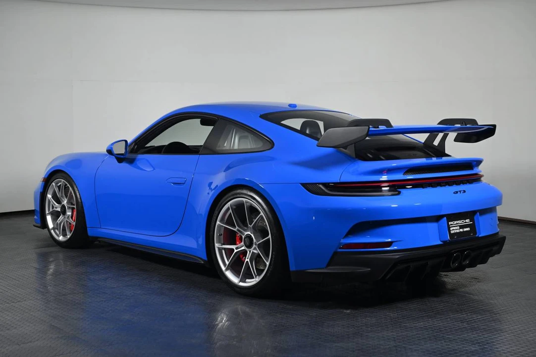 2022 Porsche 992 GT3 - Image 3 of 5