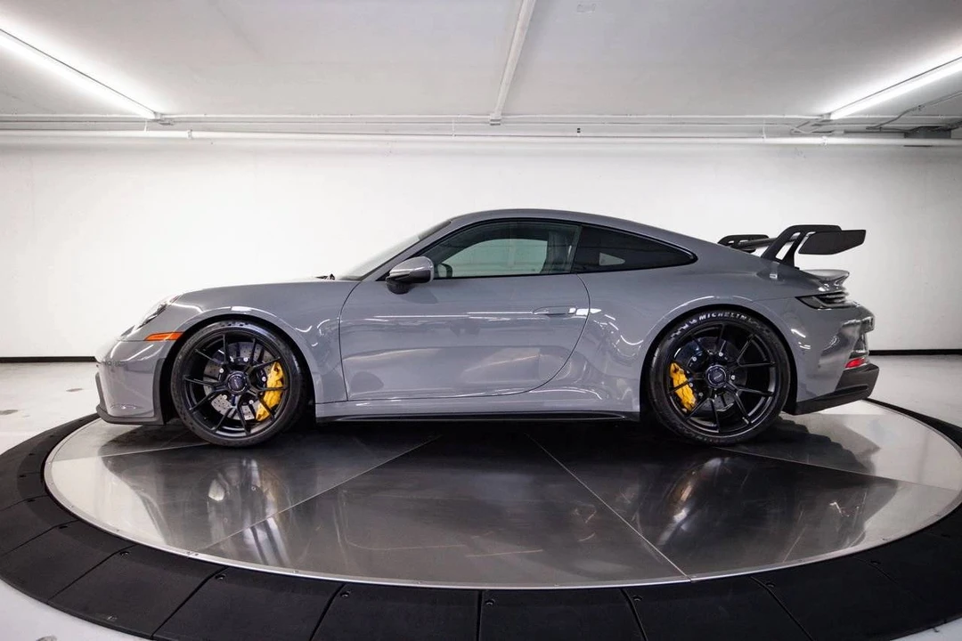 2022 Porsche 992 GT3 - Image 2 of 5
