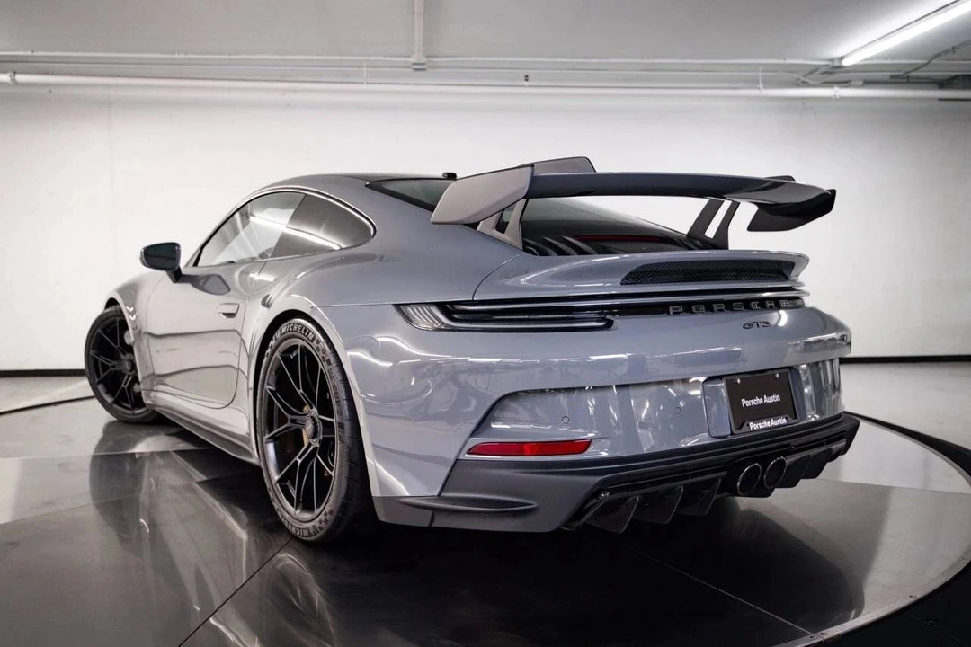 2022 Porsche 992 GT3 - Image 3 of 5