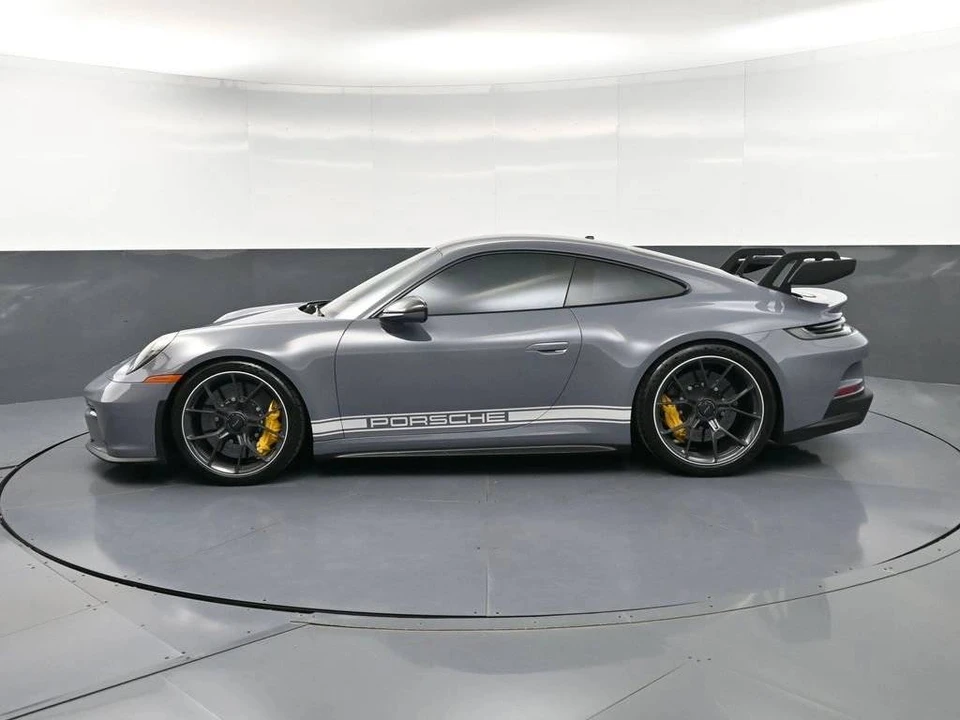 2022 Porsche 992 GT3 - Image 2 of 5