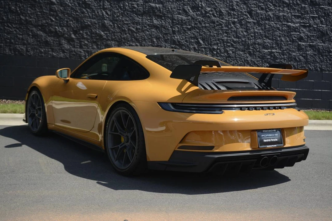 2022 Porsche 992 GT3 - Image 3 of 5