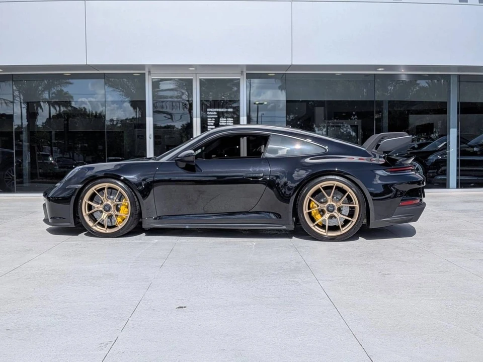 2022 Porsche 992 GT3 - Image 2 of 5