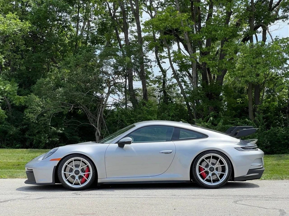 2022 Porsche 992 GT3 - Image 2 of 5