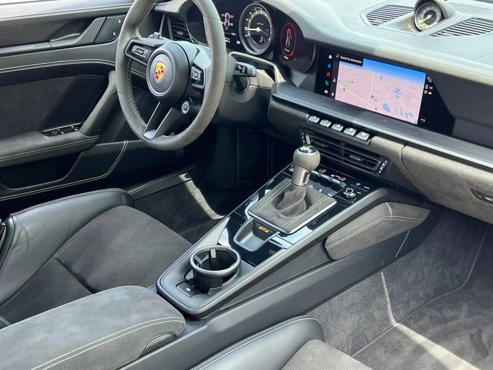 2022 Porsche 992 GT3 - Image 4 of 5