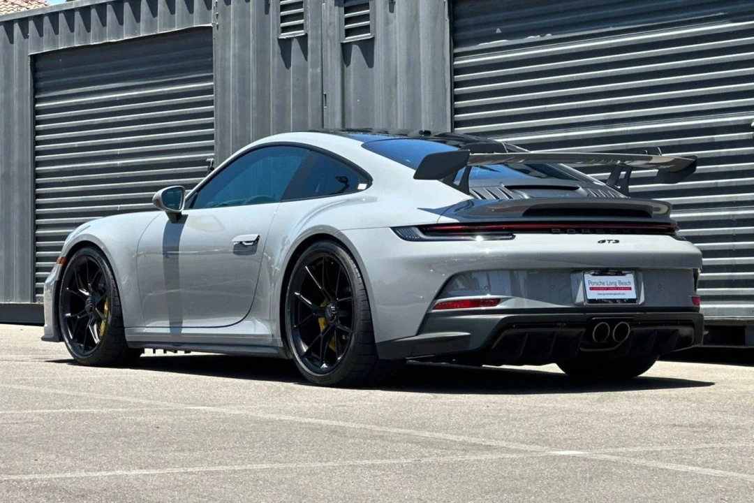 2022 Porsche 992 GT3 - Image 3 of 5