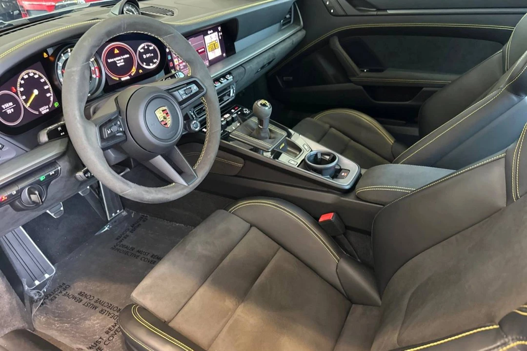 2022 Porsche 992 GT3 - Image 4 of 5