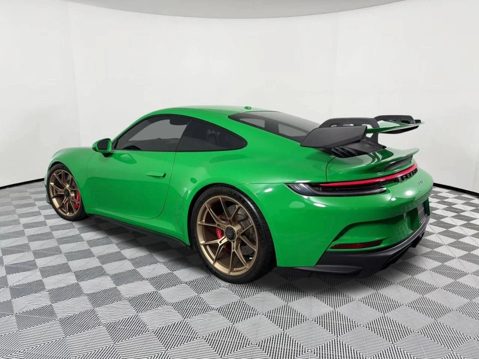 2022 Porsche 992 GT3 - Image 3 of 5