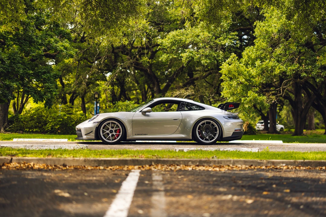 2022 Porsche 992 GT3 - Image 9 of 31