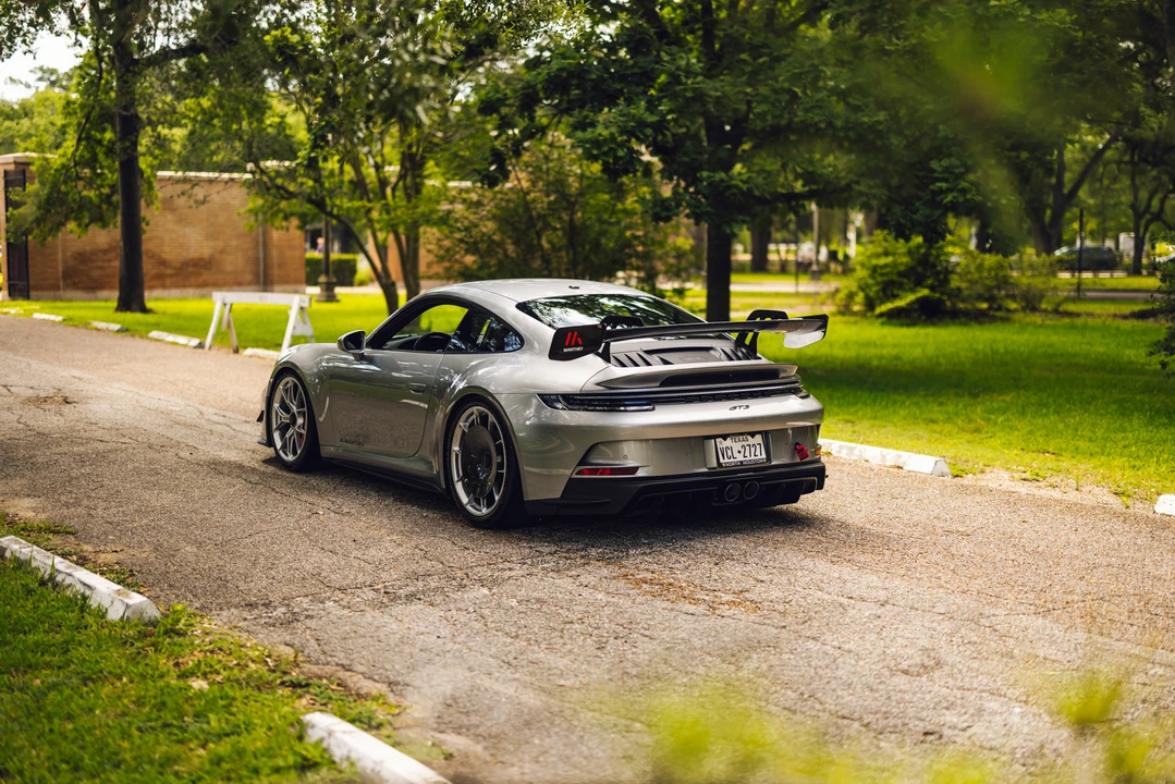 2022 Porsche 992 GT3 - Image 13 of 31