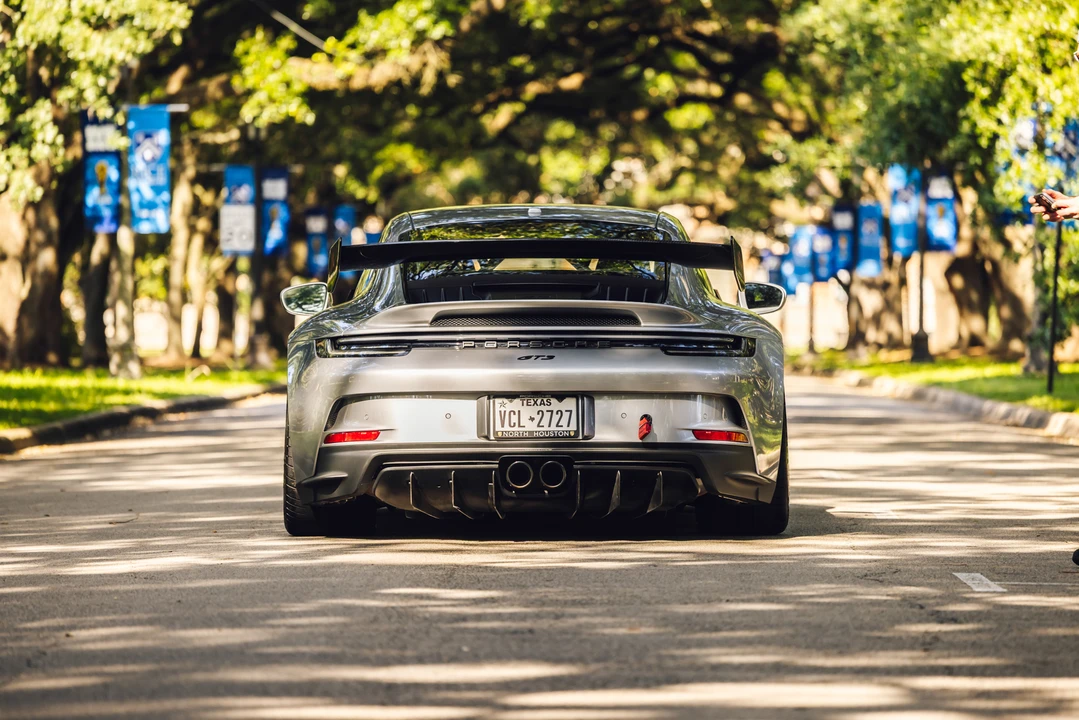 2022 Porsche 992 GT3 - Image 18 of 31