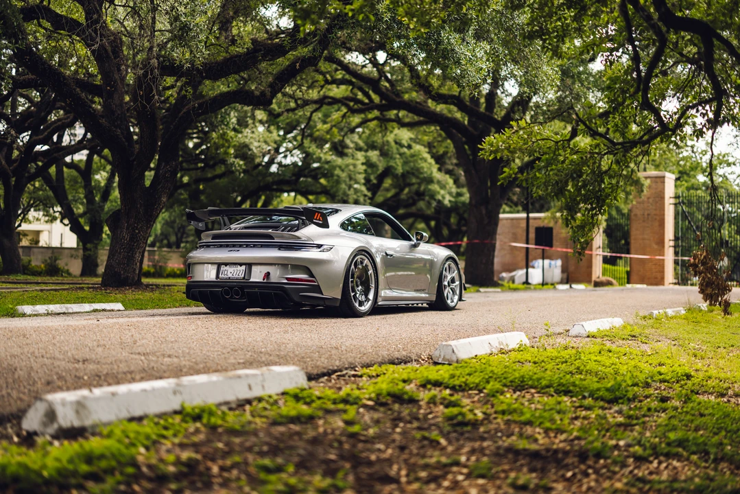 2022 Porsche 992 GT3 - Image 23 of 31