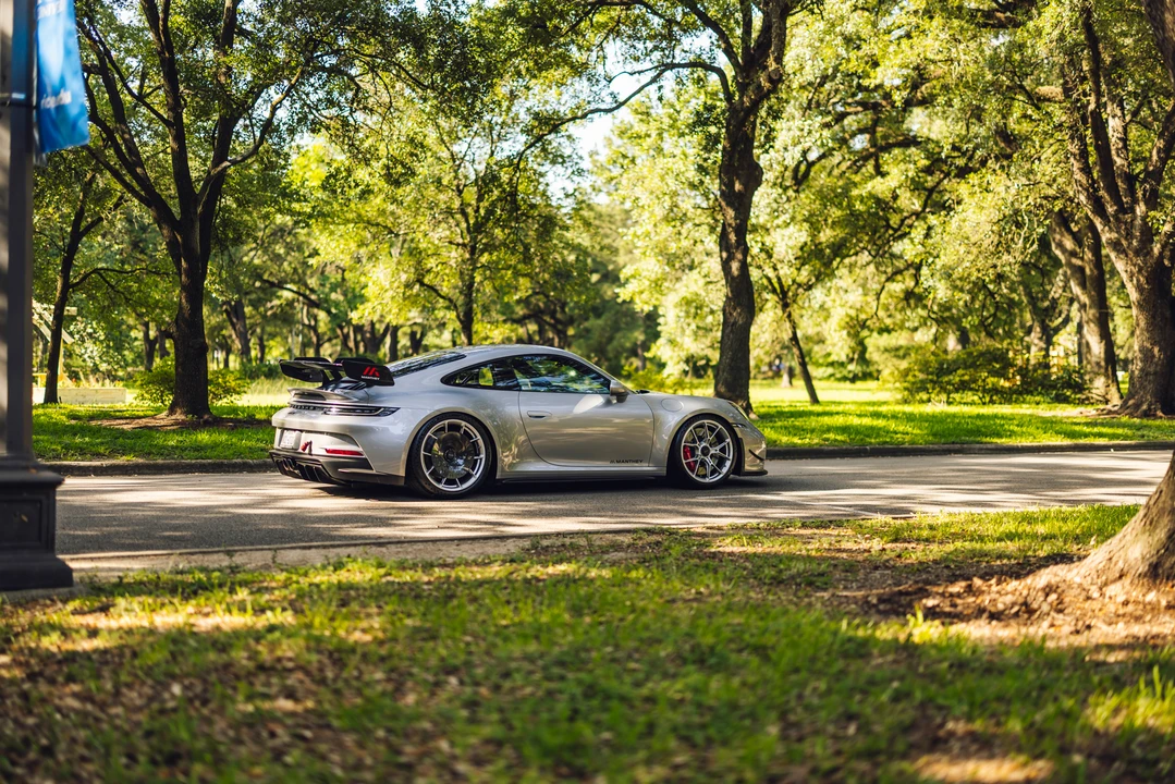 2022 Porsche 992 GT3 - Image 26 of 31