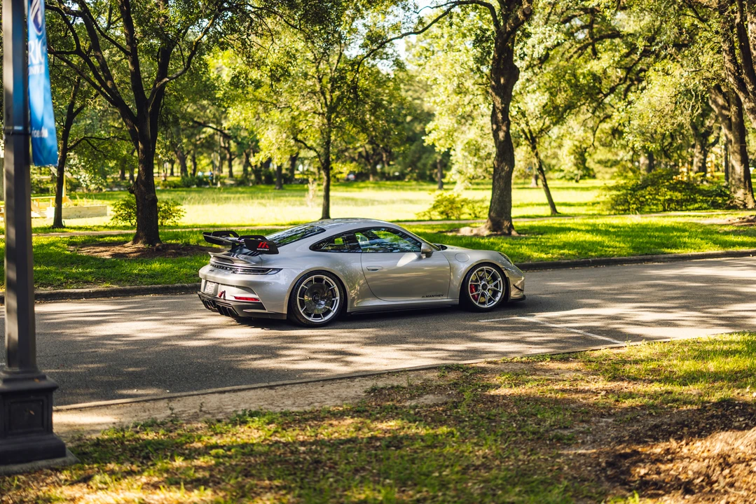 2022 Porsche 992 GT3 - Image 27 of 31