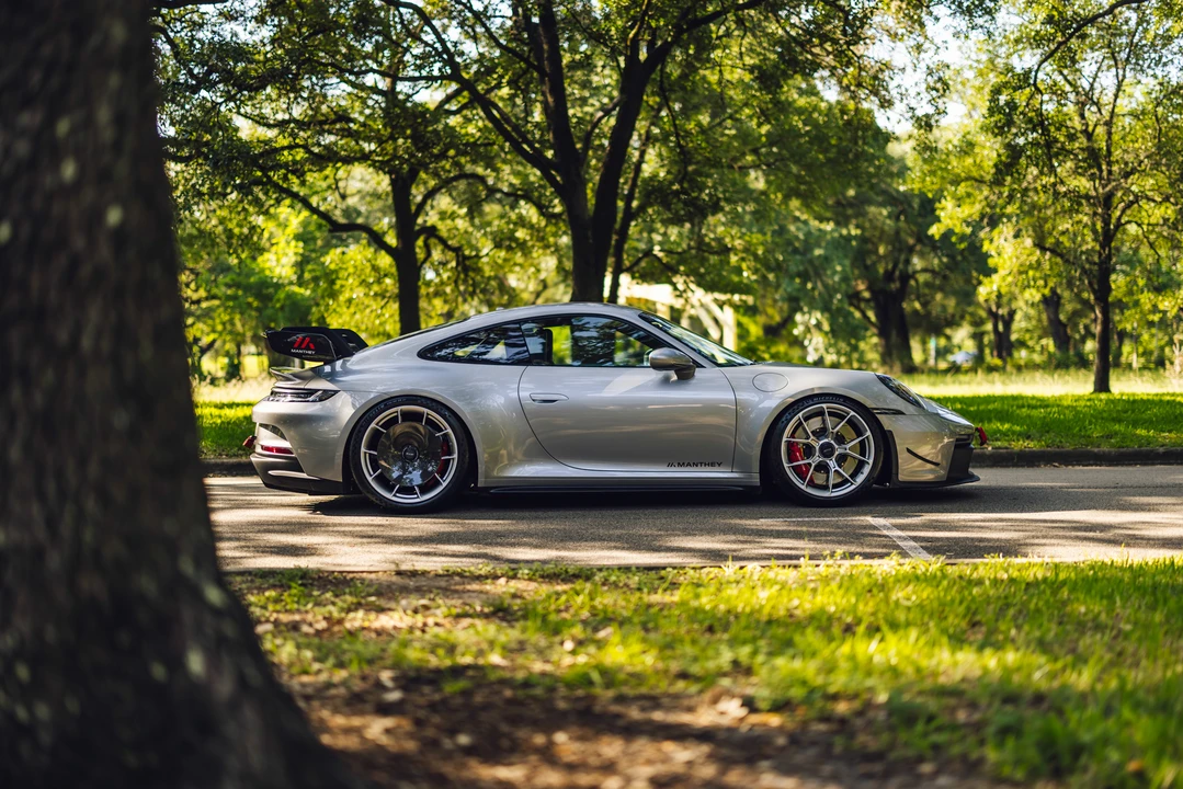 2022 Porsche 992 GT3 - Image 28 of 31