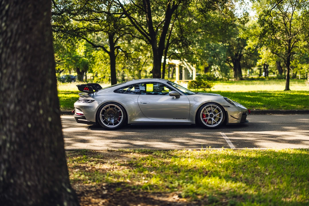 2022 Porsche 992 GT3 - Image 29 of 31