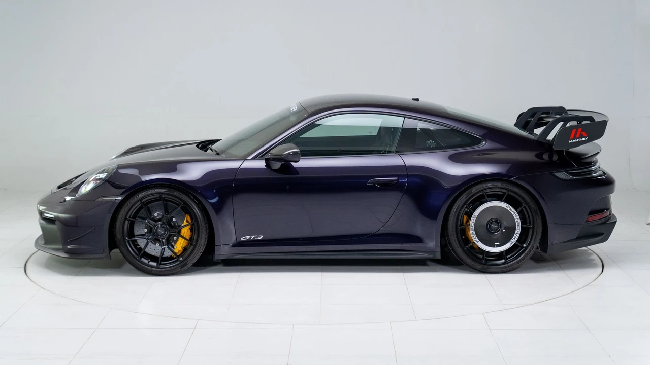 2022 Porsche 992 GT3 - Image 11 of 31