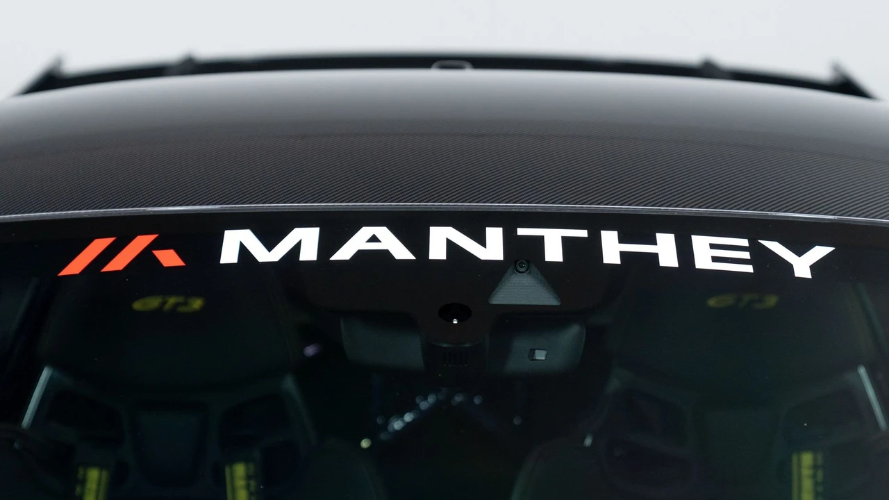 2022 Porsche 992 GT3 - Image 20 of 31