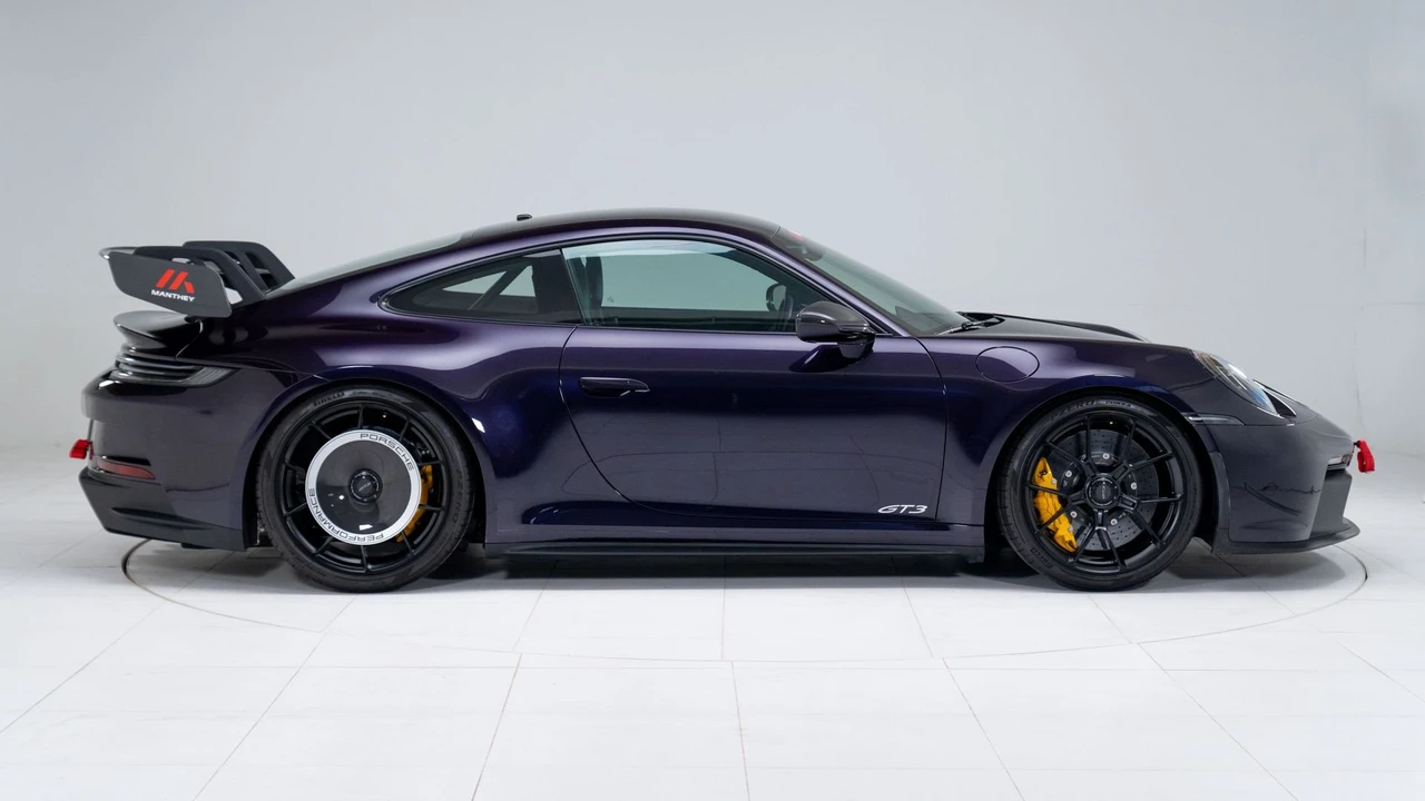 2022 Porsche 992 GT3 - Image 3 of 31