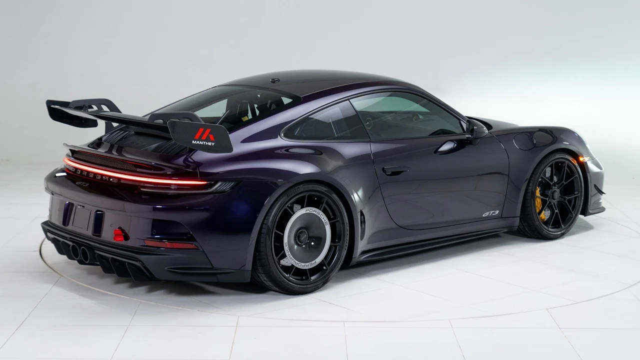 2022 Porsche 992 GT3 - Image 5 of 31