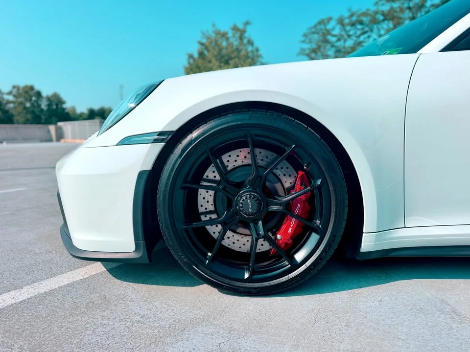 2022 Porsche 992 GT3 - Image 9 of 18