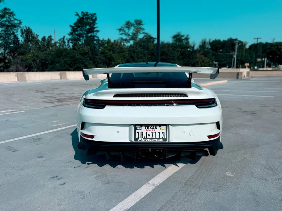 2022 Porsche 992 GT3 - Image 5 of 18