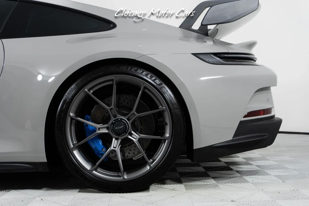 2022 Porsche 992 GT3 - Image 4 of 12