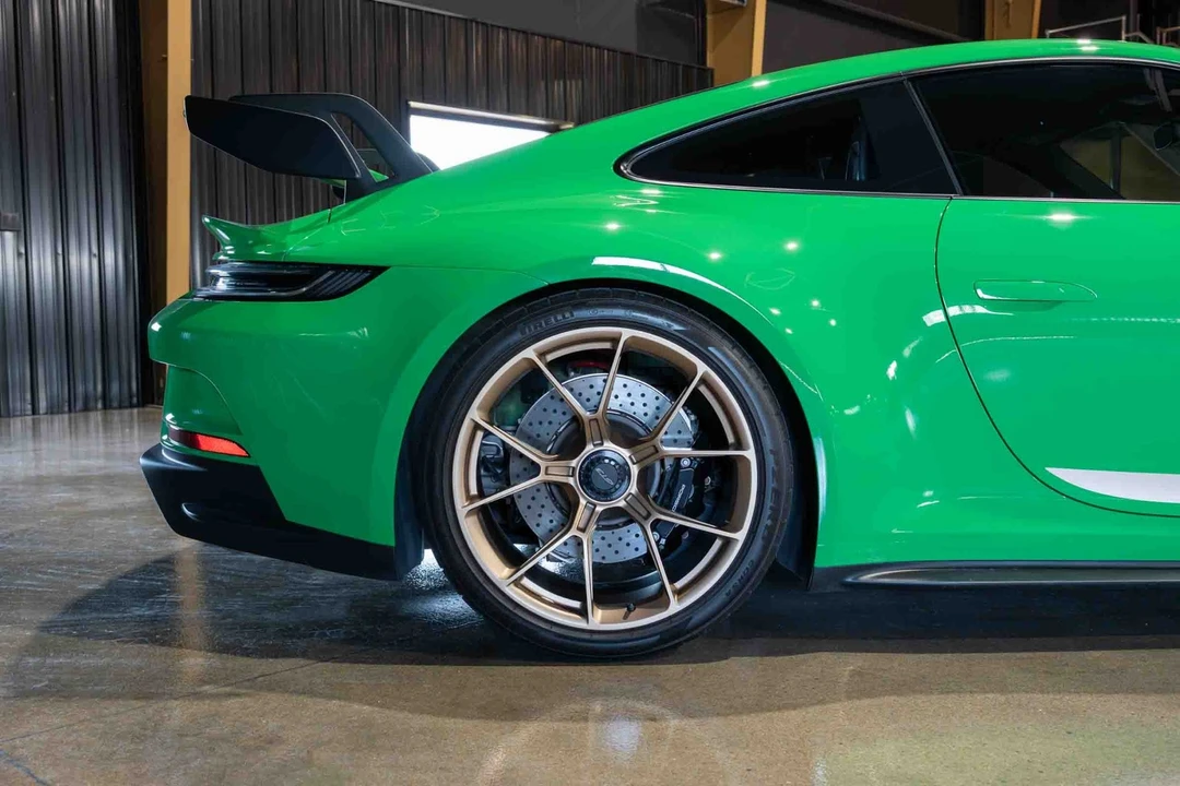 2022 Porsche 992 GT3 - Image 15 of 31