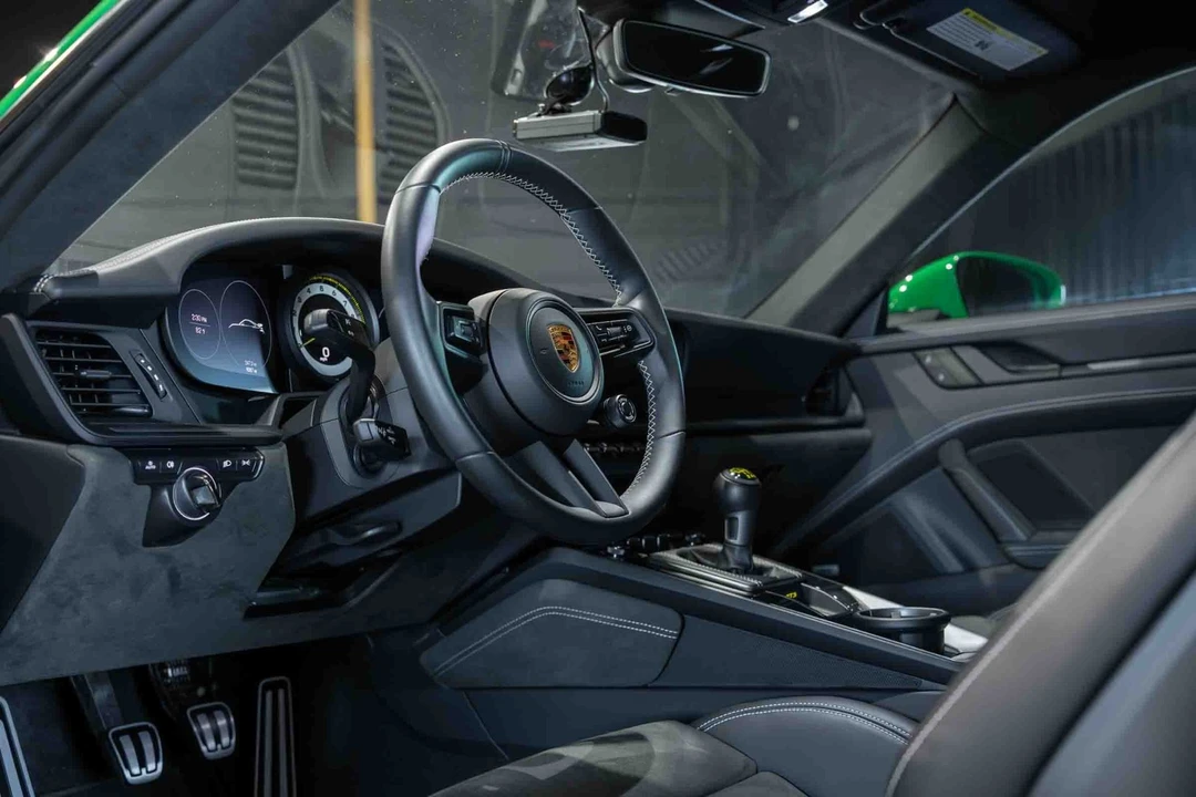 2022 Porsche 992 GT3 - Image 27 of 31