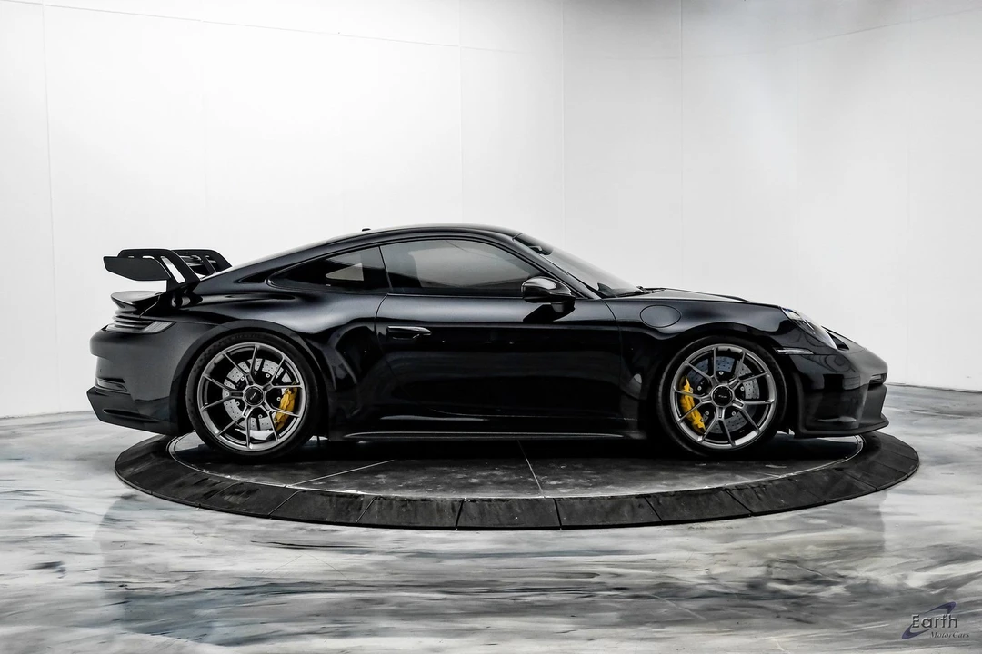 2022 Porsche 992 GT3 - Image 19 of 21