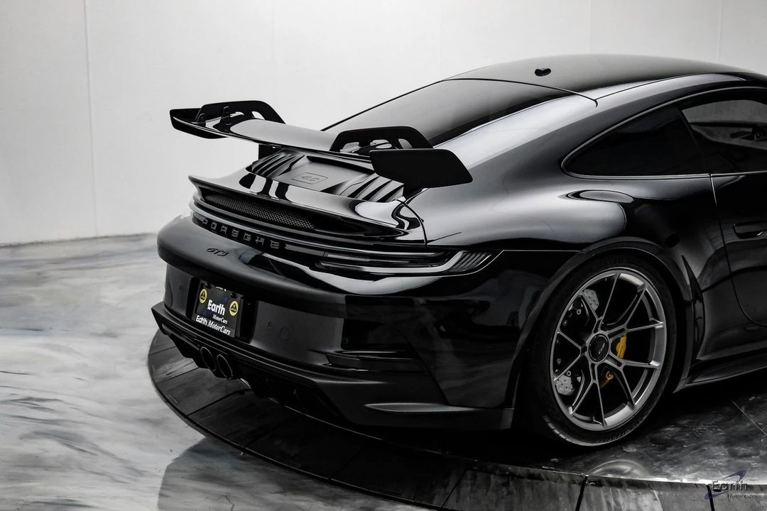 2022 Porsche 992 GT3 - Image 17 of 21